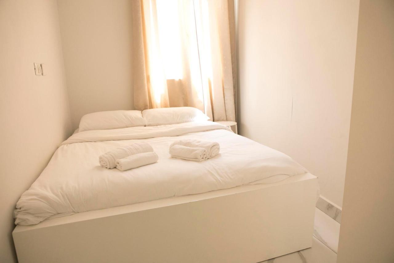 Bauhaus Stylish Apartments - By Bookiz Tel Aviv-Jaffa Exterior foto