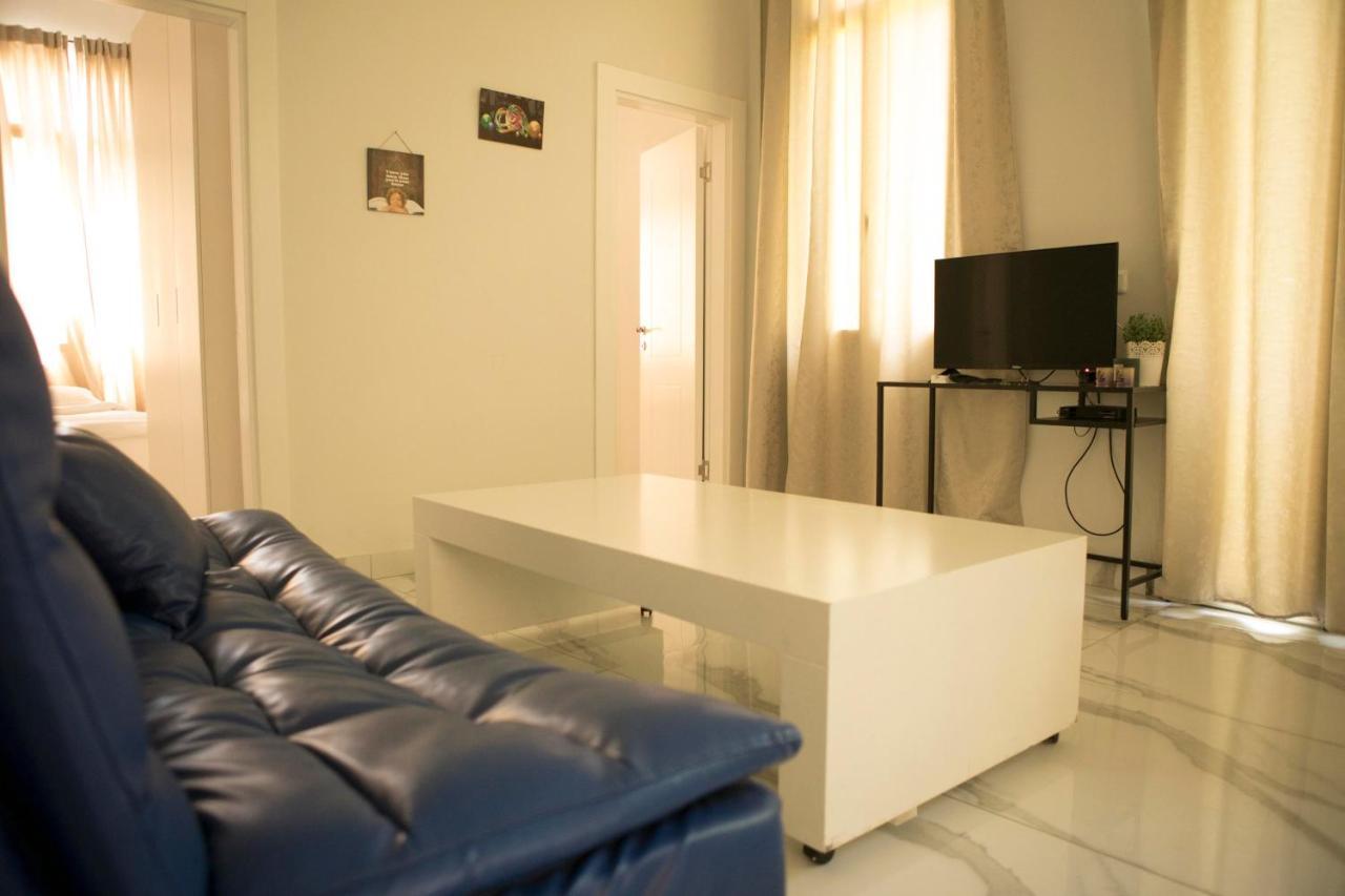 Bauhaus Stylish Apartments - By Bookiz Tel Aviv-Jaffa Exterior foto