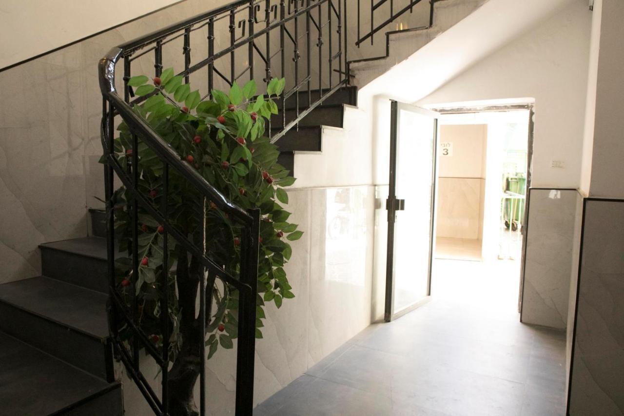 Bauhaus Stylish Apartments - By Bookiz Tel Aviv-Jaffa Exterior foto
